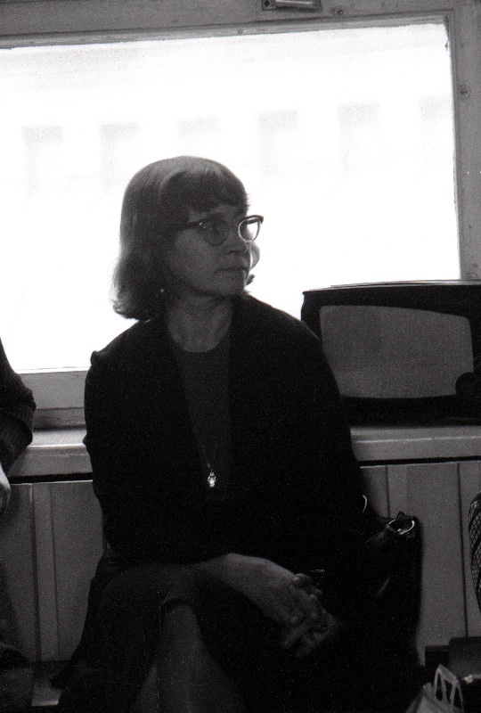 Lastekirjanik Aino Pervik.