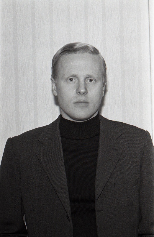 Ajakirjanik Vello Pohla.