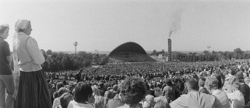 Vaade Lauluväljakule ENSV koolinoorte III vabariikliku laulu- ja tantsupeo ajal.