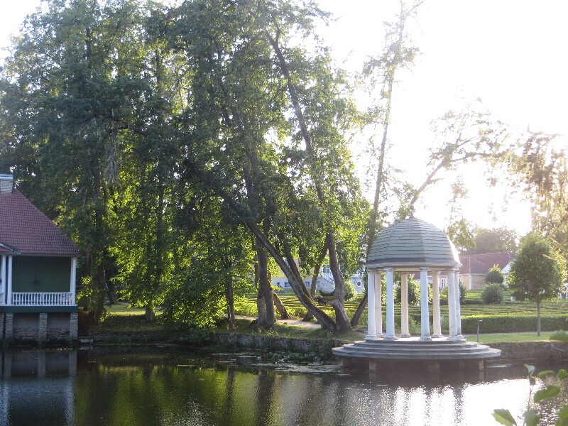 Palmse mõis. Vaade rotundile.