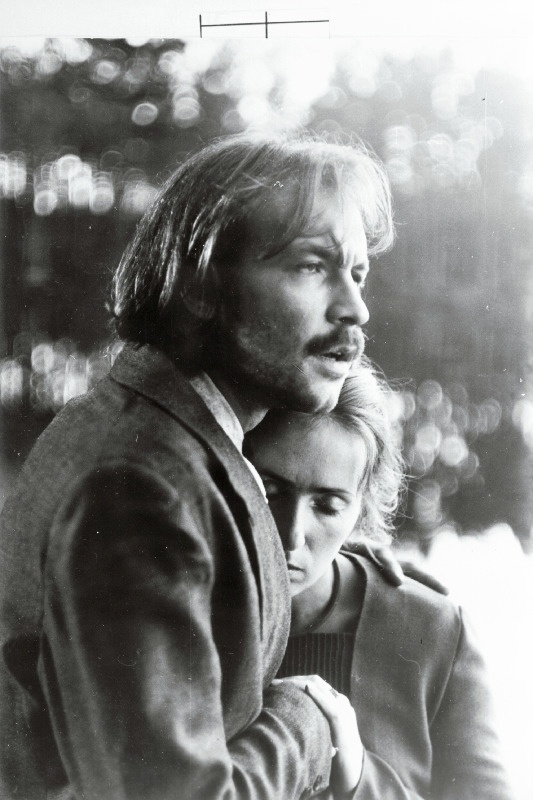 Kaader filmistuudio "Tallinnfilm" mängufilmist "Kõrboja peremees". Kõrboja Anna - Kaie Mihkelson ja Katku Villu - Lembit Peterson.