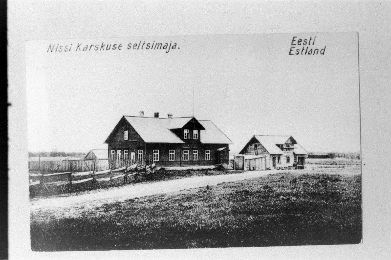 Vaade Nissi karskusseltsi hoonele.
