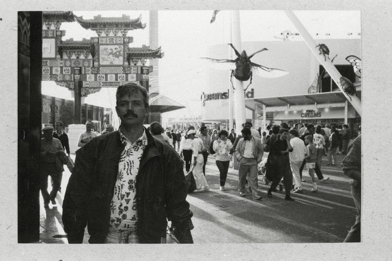 Austraalias elav eestlasest ajakirjanik Kalle Mälberg.