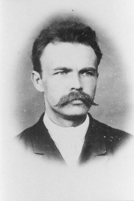 Luuletaja Karl Eduard Sööt.