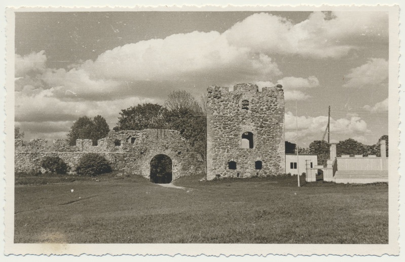 foto, Karksi lossivaremed, 09.08.1964