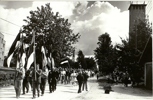 foto, Vabadussõja mälestusmärgi taasavamine Türil 1990.a.