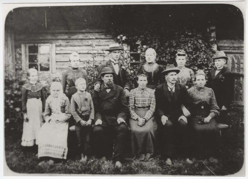 Laevameister Peeter Lauri perekond (u 1904)