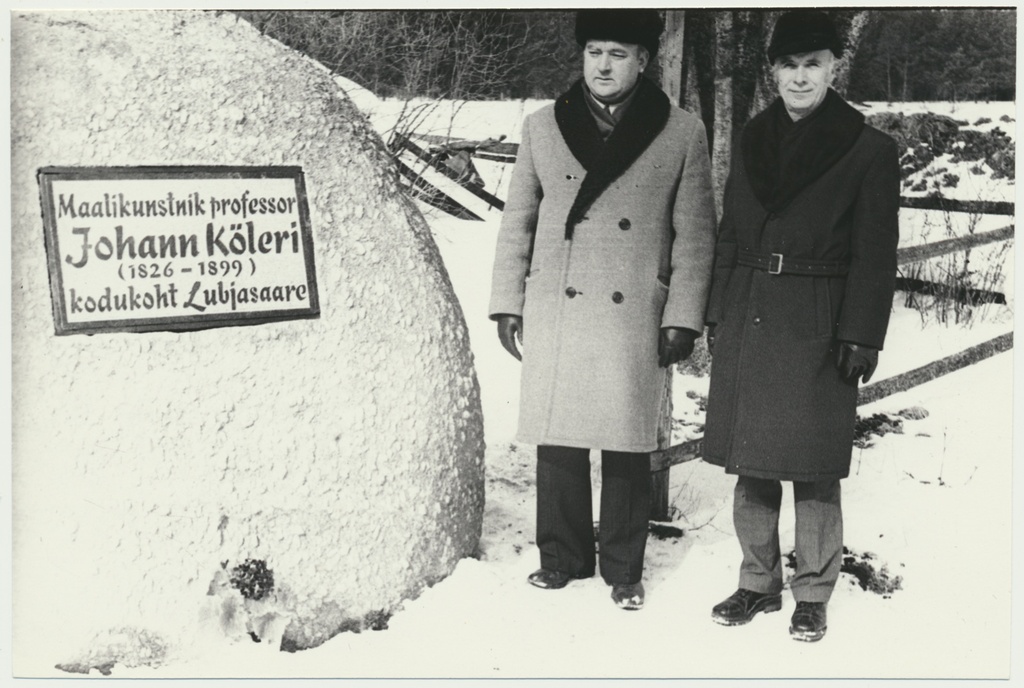 foto, Viljandimaa, Lubjassaare, J. Köleri mälestuskivi, 1976