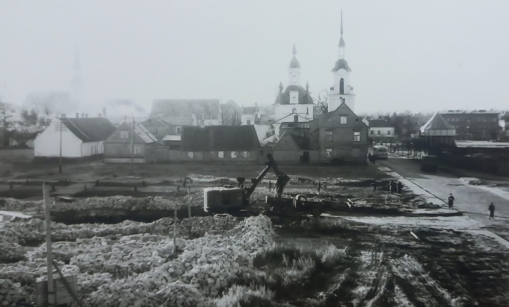 Pärnu. Pikk`a tänava ja Pikka tn. korterelamute ehitus.