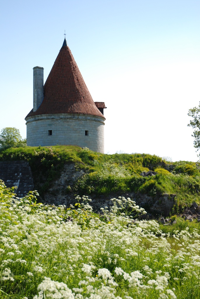 Kuressaare fort pa Saaremaa i Estland - lang