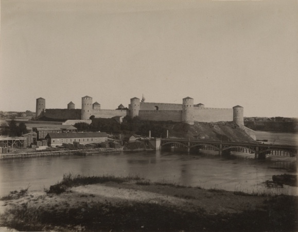 Jaanilinn ja Narva sild