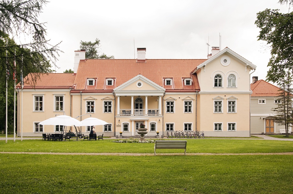 Main Manor House in summer - Vihula Manor Country Club & Spa - Vihula manor house in summer