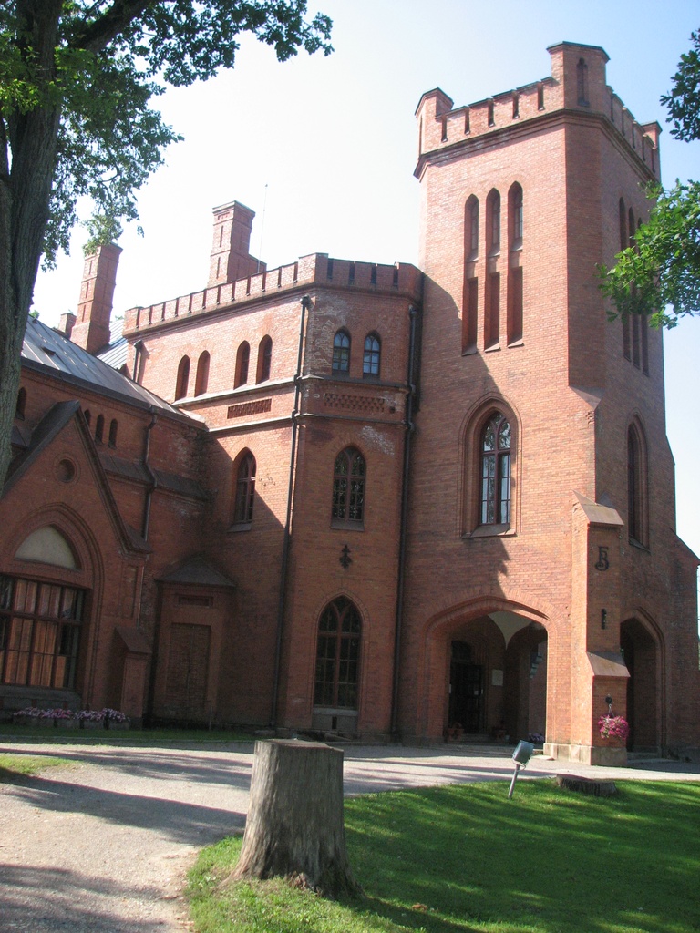 Sangaste castle 2007 2 - Castle in Sangaste, Estonia