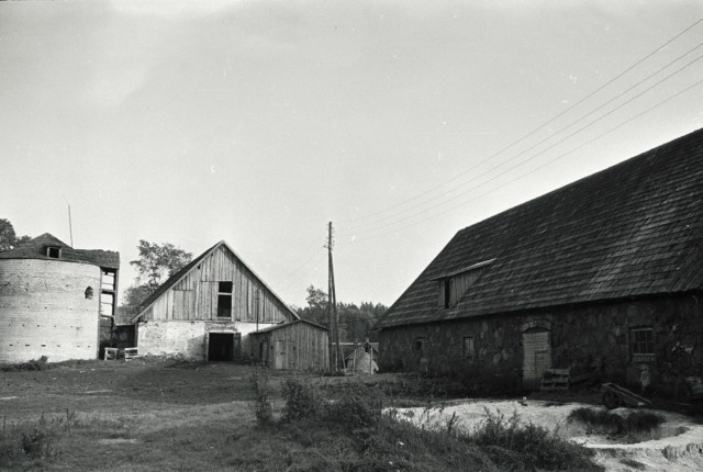 Adjacent buildings of Tõlliste Manor Valga County Tõlliste vald Tõlliste küla