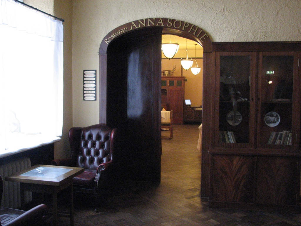 Taagepera Castle 09 - Taagepera Castle. Year 2008.

Hunting hall