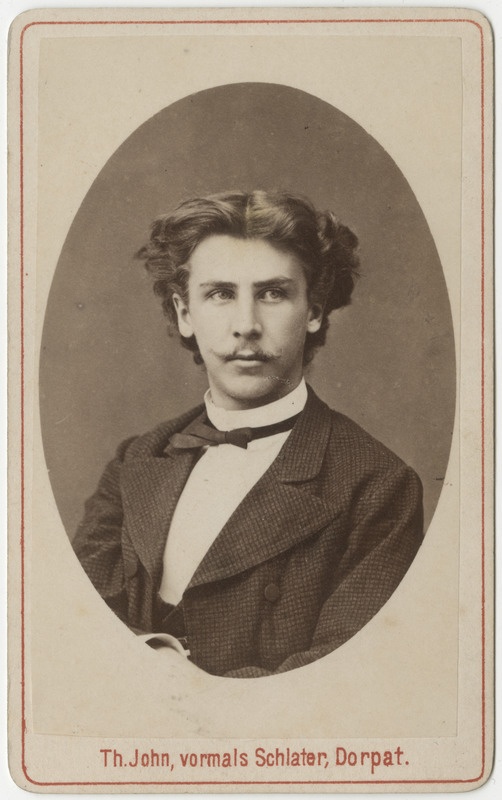 Korporatsiooni "Livonia" liige Gustav Rücker, portreefoto