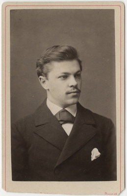 Korporatsiooni "Livonia" liige Leonhard Eckardt, portreefoto  duplicate photo