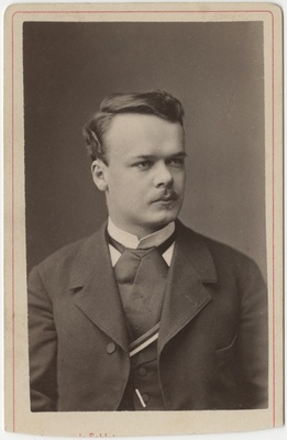Korporatsiooni "Livonia" liige Ernst Krannhals, portreefoto  duplicate photo
