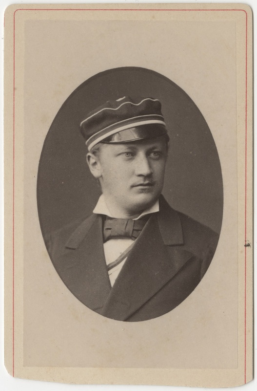 Korporatsiooni "Livonia" liige Oskar von Wahl, portreefoto