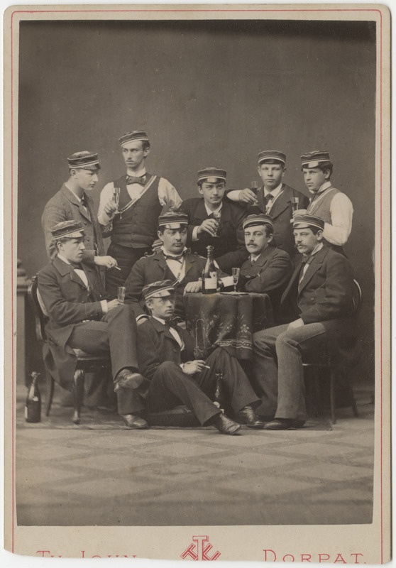 Osa korporatsiooni "Livonia" 1882. a I semestri värvicoetusest, grupifoto