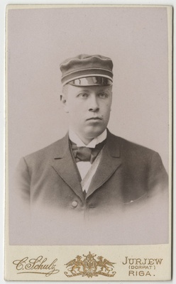 Korporatsiooni "Livonia" liige Theodor Girgensohn, portreefoto  duplicate photo