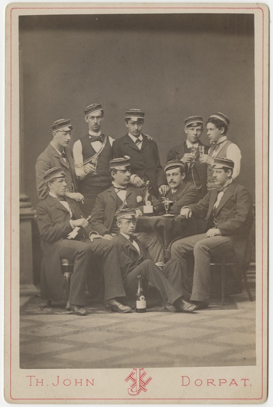 Osa korporatsiooni "Livonia" 1882. a I semestri värvicoetusest, grupifoto