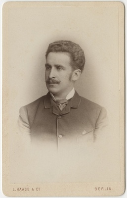 Korporatsiooni "Livonia" liige parun Arist von Wolff, portreefoto  duplicate photo