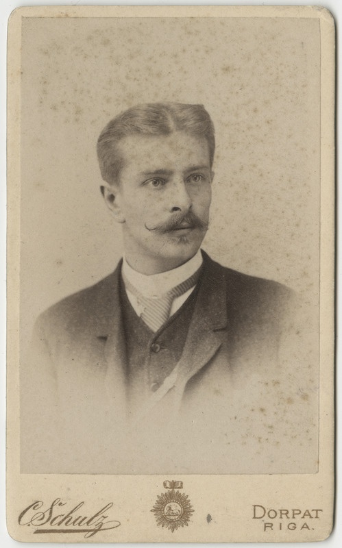 Korporatsiooni "Livonia" liige Theodor Lackschewitz, portreefoto