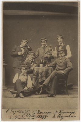 Osa korporatsiooni "Livonia" 1880. a I semestri värvicoetusest, grupifoto  duplicate photo