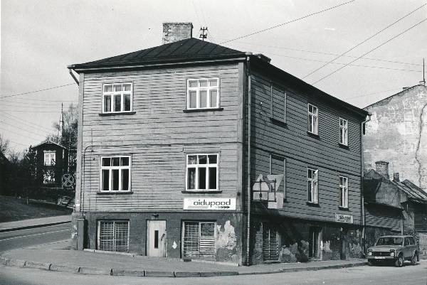 Linnavaade. Jakobi tn 23 Tartus 1992a.