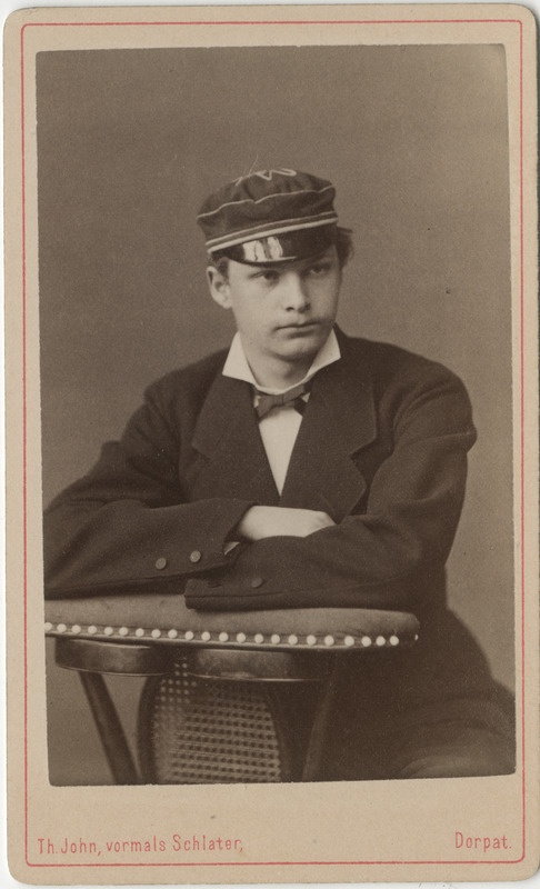 Korporatsiooni "Livonia" liige parun Hermann von Tiesenhausen, portreefoto