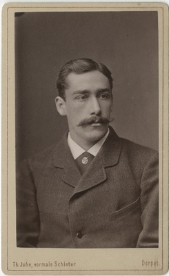 Korporatsiooni "Livonia" liige Adalbert von Aderkas, portreefoto  duplicate photo