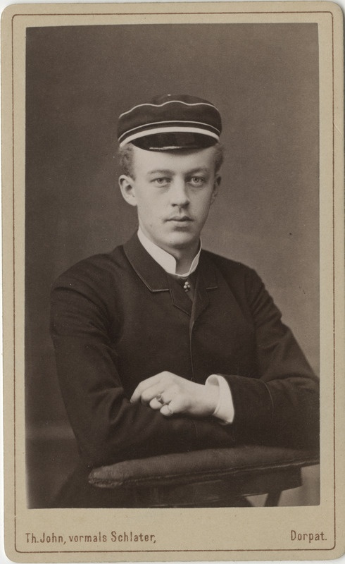 Korporatsiooni "Livonia" liige Burchard von Klot, portreefoto