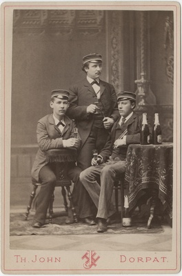 Osa korporatsiooni "Livonia" 1883. a II semestri värvicoetusest, portreefoto  duplicate photo