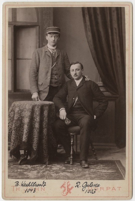 Korporatsiooni "Livonia" liikmed Bernhard Kaehlbrandt ja tema akadeemiline isa Rudolf Guleke, grupifoto