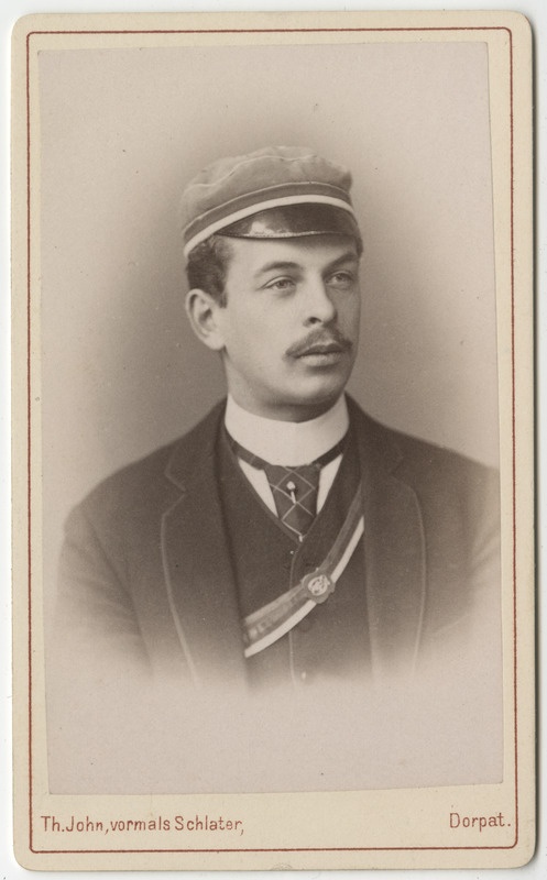 Korporatsiooni "Livonia" liige Ernst Auning, portreefoto