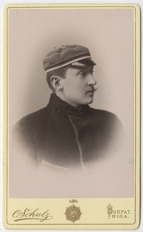 Korporatsiooni "Livonia" liige Adalbert Sternberg, portreefoto