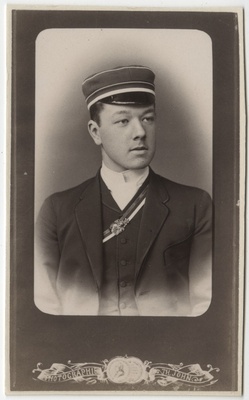 Korporatsiooni "Livonia" liige parun Conrad Vietinghoff, portreefoto  duplicate photo