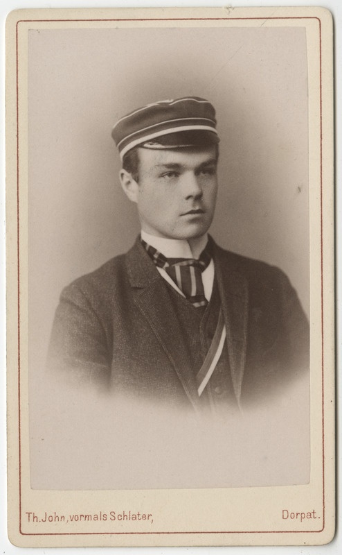 Korporatsiooni "Livonia" liige Hermann von Roth, portreefoto