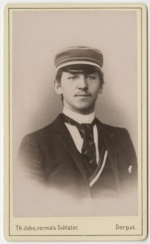 Korporatsiooni "Livonia" liige Ralph von zur Mühlen, portreefoto