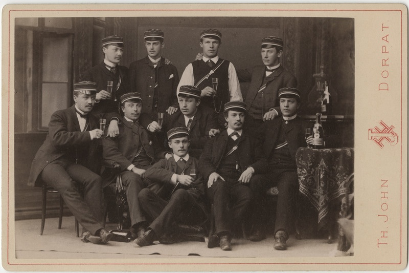 Osa korporatsiooni "Livonia" 1886. a II semestri värvicoetusest, grupifoto