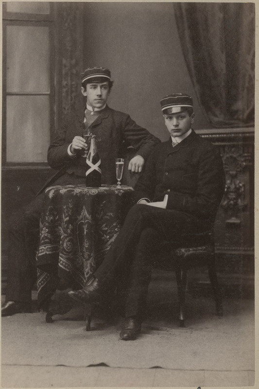 Korporatsiooni "Livonia" liikmed, 1887. a I semestril värvid saanud Arthur Reusner ja Arnold von Löwis of Menar