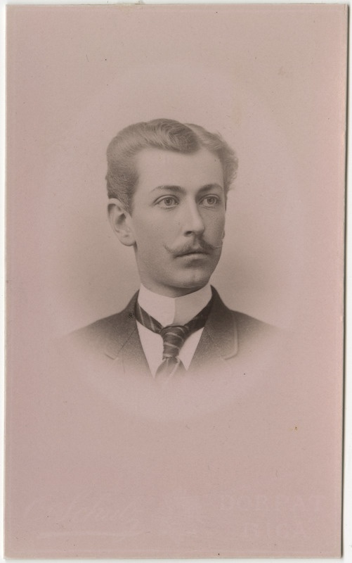 Korporatsiooni "Livonia" liige Paul von Knorring, portreefoto