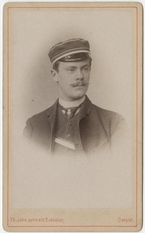 Korporatsiooni "Estonia" liige Albert Dehio, portreefoto