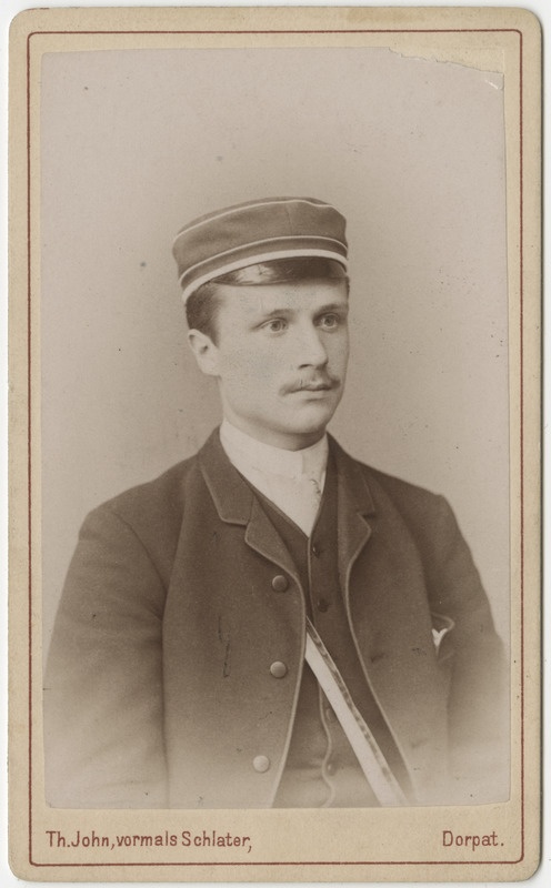Korporatsiooni "Estonia" liige Wilhelm Dsirne, portreefoto