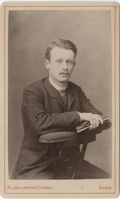 Korporatsiooni "Livonia" liige Alfred Ammon, portreefoto
