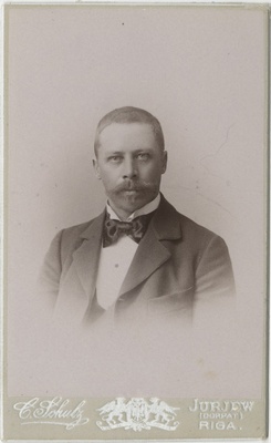 Korporatsiooni "Livonia" liige Hermann Walter, portreefoto  duplicate photo