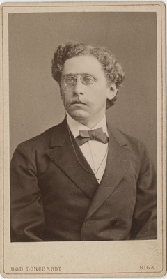 Üliõpilane parun Hildebert Tiesenhausen, portreefoto  duplicate photo