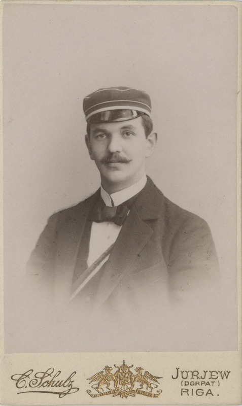 Korporatsiooni "Livonia" liige parun Walther Ungern-Sternberg, portreefoto