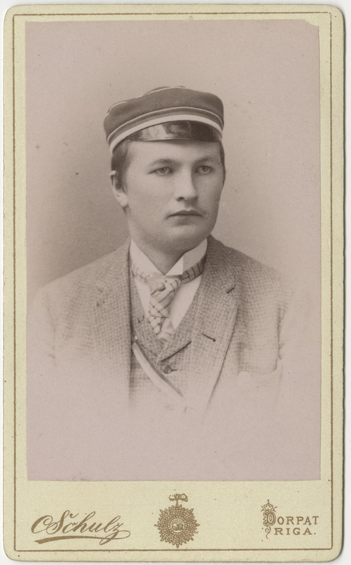 Korporatsiooni "Estonia" liige Ferdinand von Mohrenschildt, portreefoto